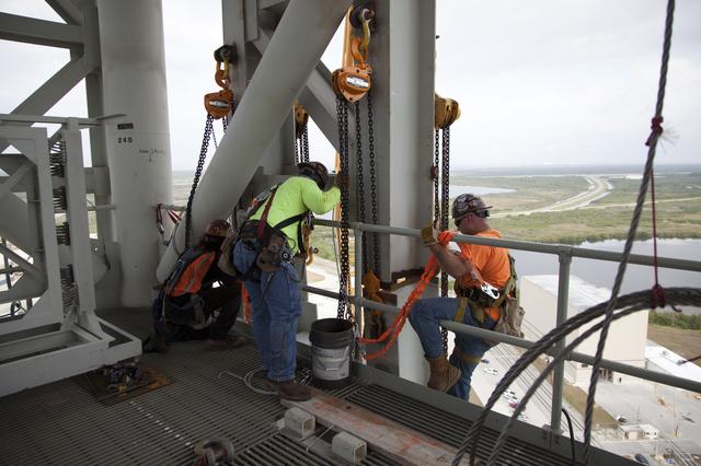 NASA image: Core Stage Forward Skirt Umbilical Installation onto Mobile Laun