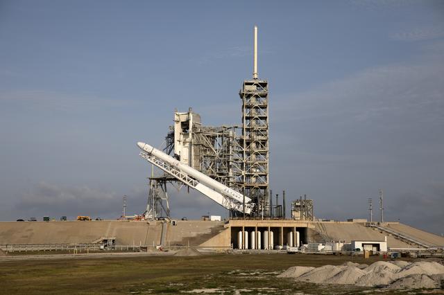 NASA image: SpaceX CRS-11 Prepares for Launch