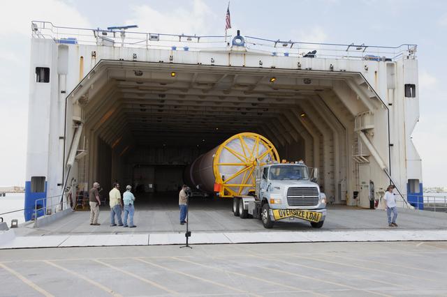 NASA image: TDRS-M Atlas V Booster and Centaur Stages Offload, Booster Trans