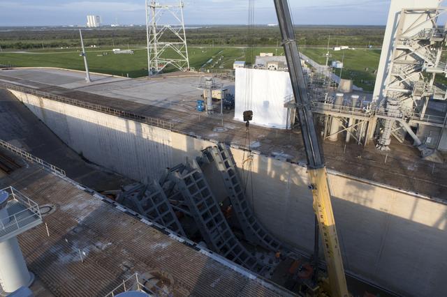 NASA image: Pad 39B Flame Deflector Installation