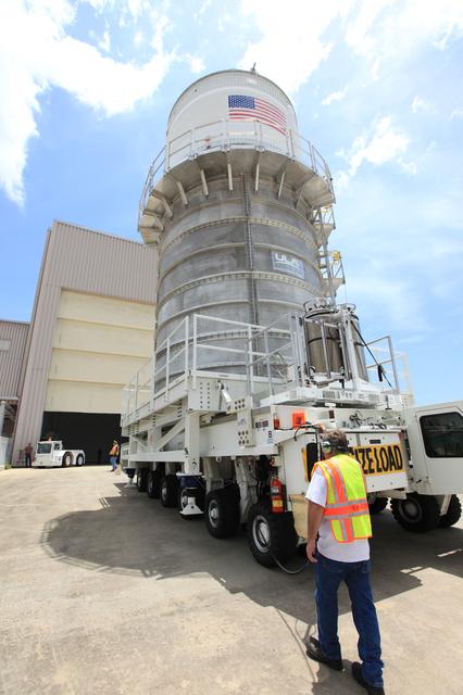 NASA image: Interim Cryogenic Propulsion Stage (ICPS) Transport from DOC to 