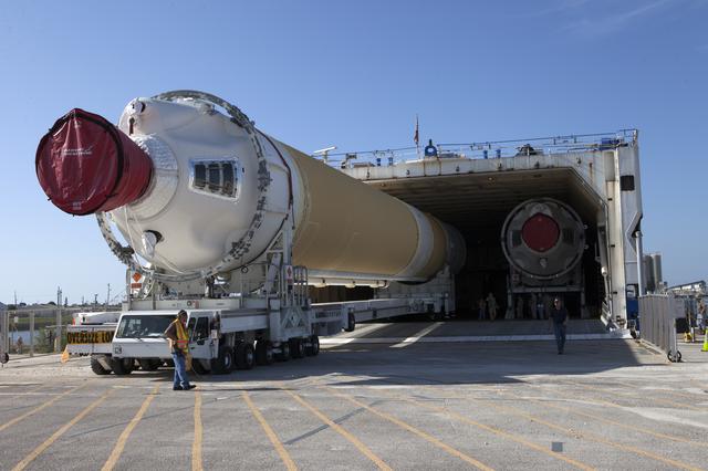 NASA image: ULA Delta IV Heavy Common Booster Cores for the Parker Solar Pro