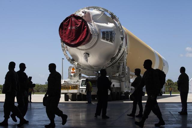 NASA image: ULA Delta IV Heavy Common Booster Cores for the Parker Solar Pro
