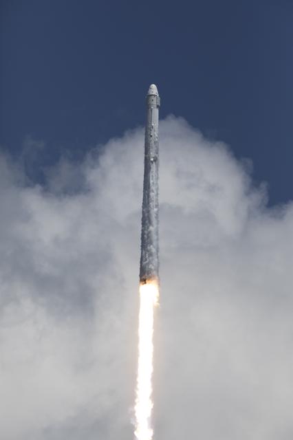 NASA image: SpaceX CRS-12 Liftoff