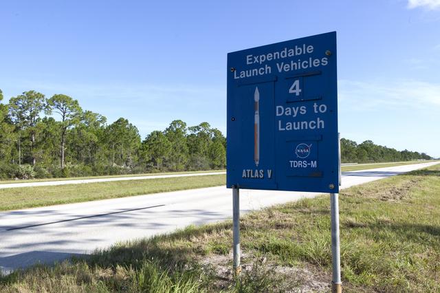 TDRS-M Sign Photos: T-4 Days Until Launch