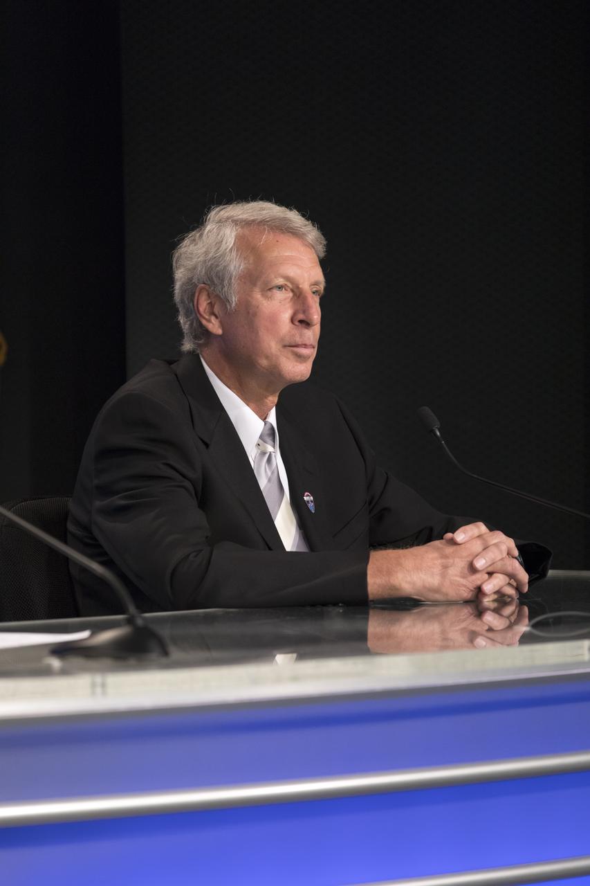 In the Kennedy Space Center's Press Site auditorium, Clay Flinn, launch weather officer with the 45th Space Wing at Cape Canaveral Air Force Station, speaks to members of the media at a prelaunch news conference for NASA's Tracking and Data Relay Satellite, TDRS-M. It is the latest spacecraft destined for the agency's constellation of communications satellites that allows nearly continuous contact with orbiting spacecraft ranging from the International Space Station and Hubble Space Telescope to the array of scientific observatories. Liftoff atop a United Launch Alliance Atlas V rocket is scheduled to take place from Space Launch Complex 41 at Cape Canaveral Air Force Station at 8:03 a.m. EDT Aug. 18.