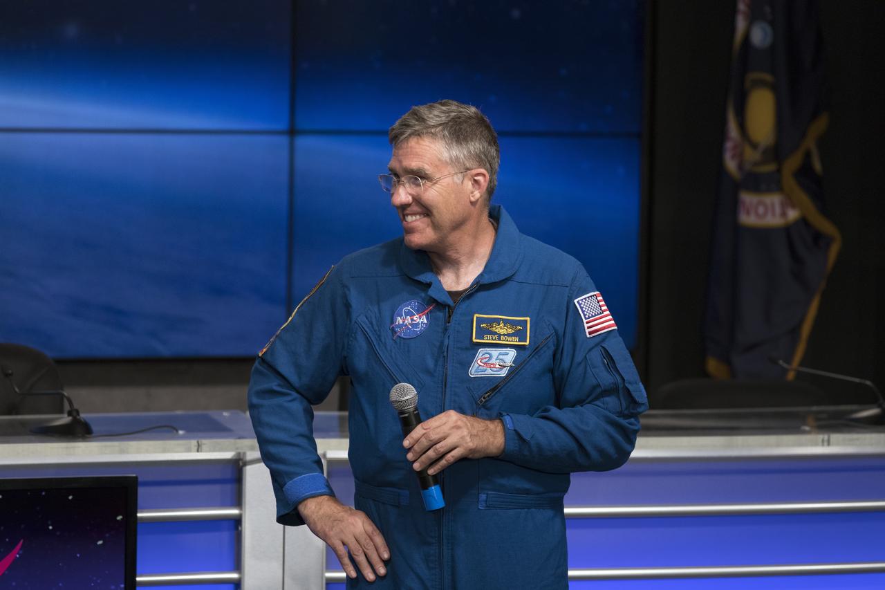 NASA astronaut Steve Bowen speaks to members of social media in the Kennedy Space Center’s Press Site auditorium. The briefing focused on preparations to launch NASA's Tracking and Data Relay Satellite, TDRS-M. The latest spacecraft destined for the agency's constellation of communications satellites, TDRS-M will allow nearly continuous contact with orbiting spacecraft ranging from the International Space Station and Hubble Space Telescope to the array of scientific observatories. Liftoff atop a United Launch Alliance Atlas V rocket is scheduled to take place from Space Launch Complex 41 at Cape Canaveral Air Force Station at 8:03 a.m. EDT Aug. 18.