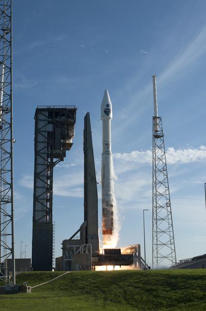 NASA image: TDRS-M Liftoff