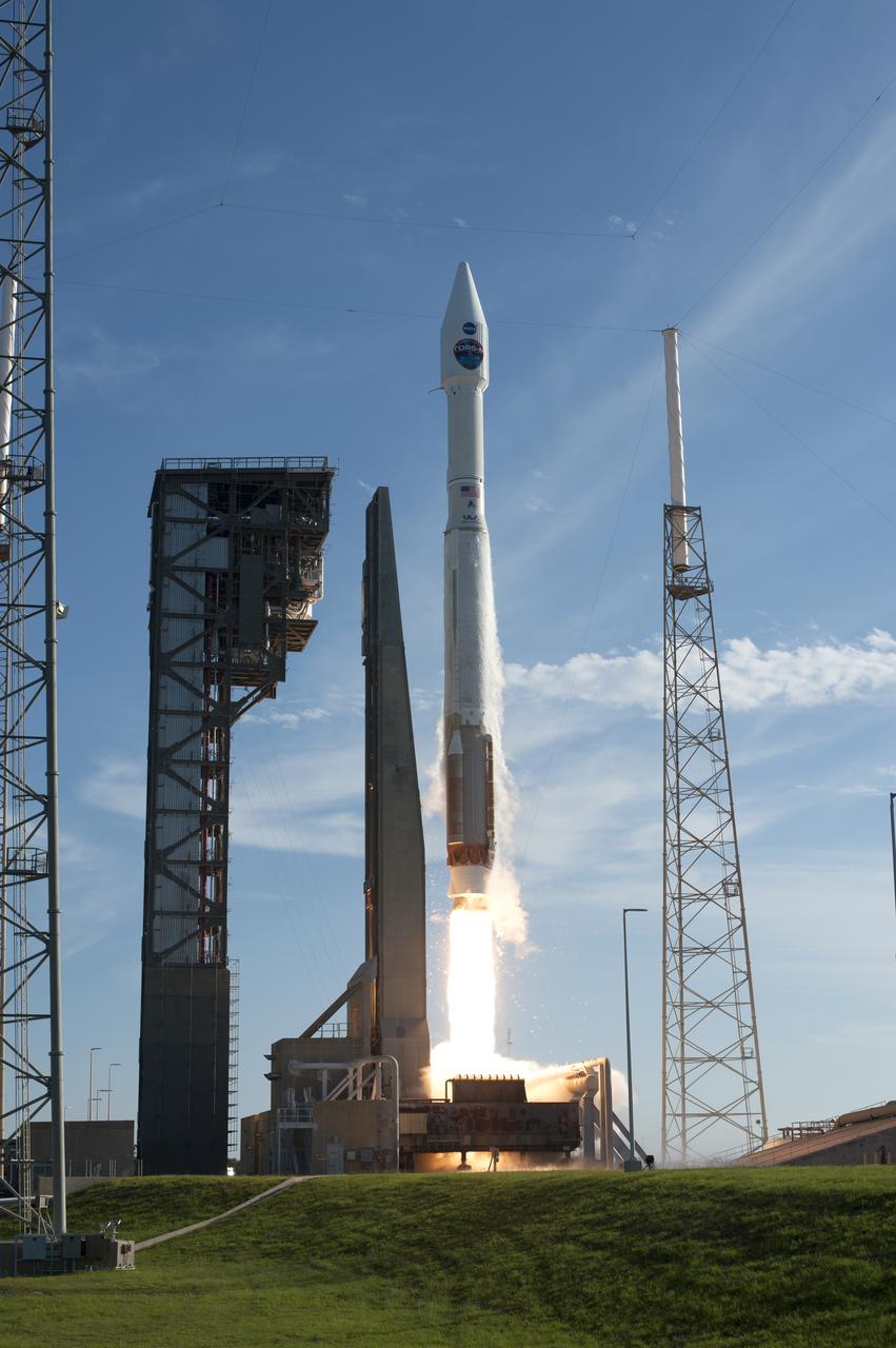 A United Launch Alliance Atlas V rocket lifts off from Space Launch Complex 41 at Cape Canaveral Air Force Station in Florida, with NASA's Tracking and Data Relay Satellite, TDRS-M. TDRS-M. Liftoff was at 8:29 a.m. EDT. TDRS-M is the latest spacecraft destined for the agency's constellation of communications satellites that allows nearly continuous contact with orbiting spacecraft ranging from the International Space Station and Hubble Space Telescope to the array of scientific observatories.