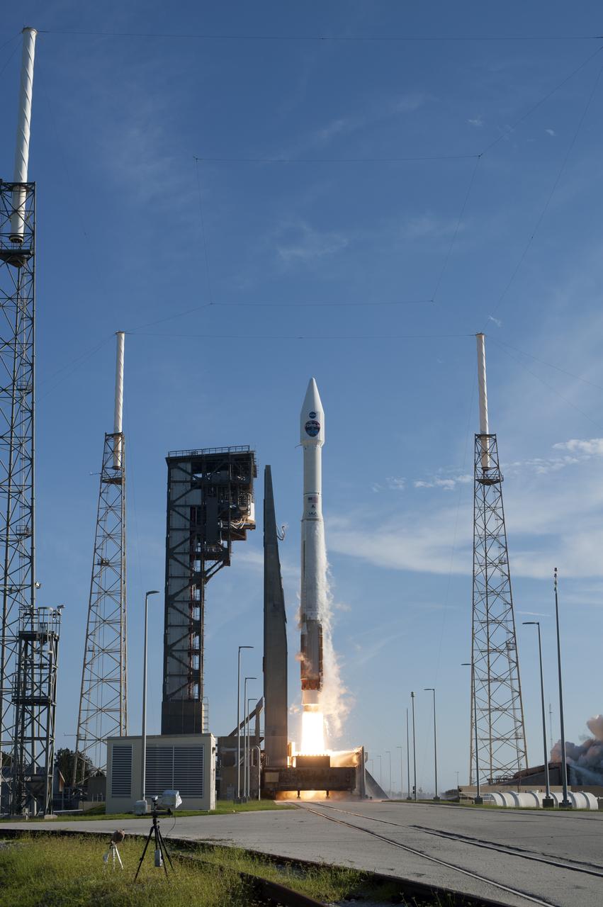A United Launch Alliance Atlas V rocket lifts off from Space Launch Complex 41 at Cape Canaveral Air Force Station in Florida, with NASA's Tracking and Data Relay Satellite, TDRS-M. TDRS-M. Liftoff was at 8:29 a.m. EDT. TDRS-M is the latest spacecraft destined for the agency's constellation of communications satellites that allows nearly continuous contact with orbiting spacecraft ranging from the International Space Station and Hubble Space Telescope to the array of scientific observatories.