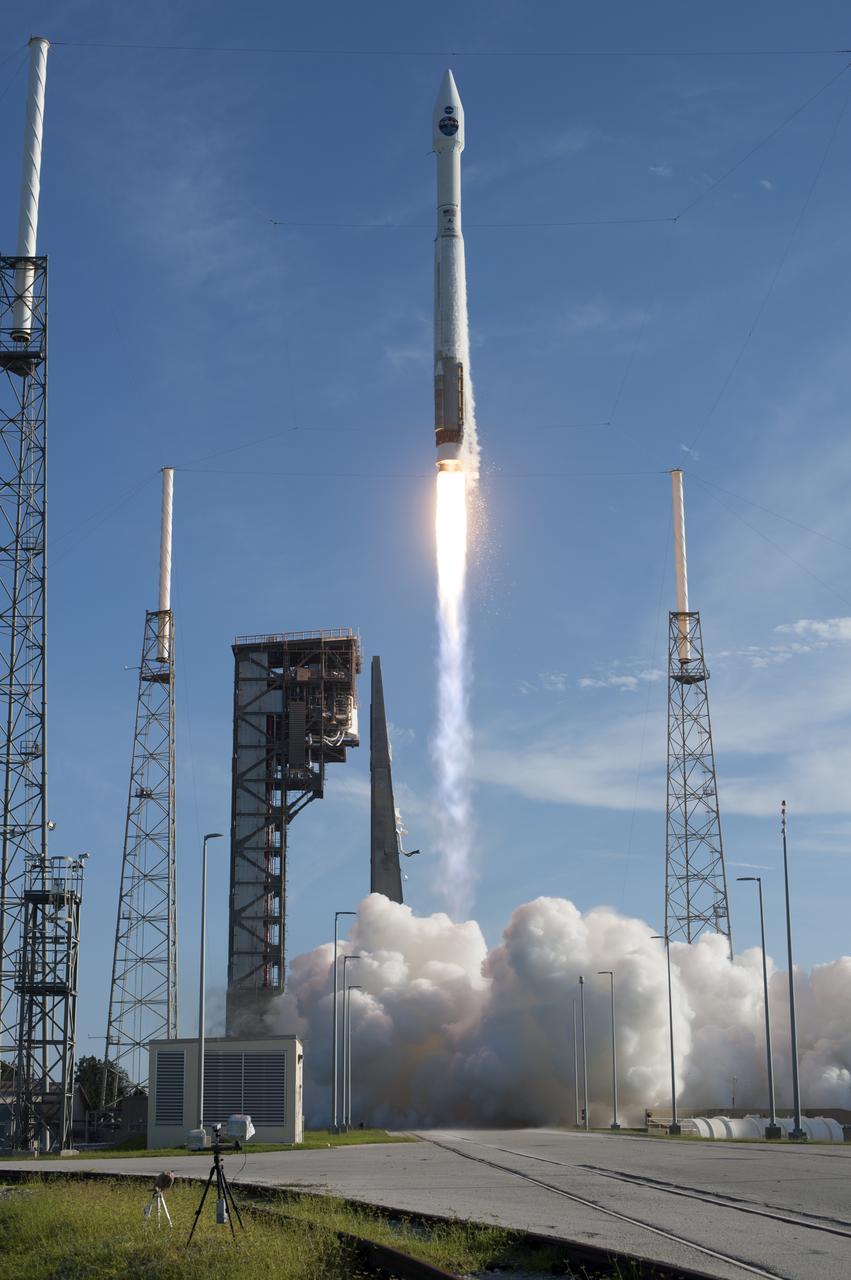 A United Launch Alliance Atlas V rocket lifts off from Space Launch Complex 41 at Cape Canaveral Air Force Station in Florida, with NASA's Tracking and Data Relay Satellite, TDRS-M. TDRS-M. Liftoff was at 8:29 a.m. EDT. TDRS-M is the latest spacecraft destined for the agency's constellation of communications satellites that allows nearly continuous contact with orbiting spacecraft ranging from the International Space Station and Hubble Space Telescope to the array of scientific observatories.