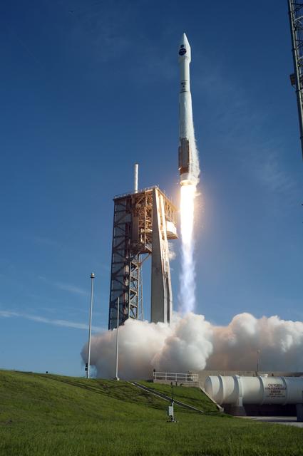 NASA image: TDRS-M Liftoff