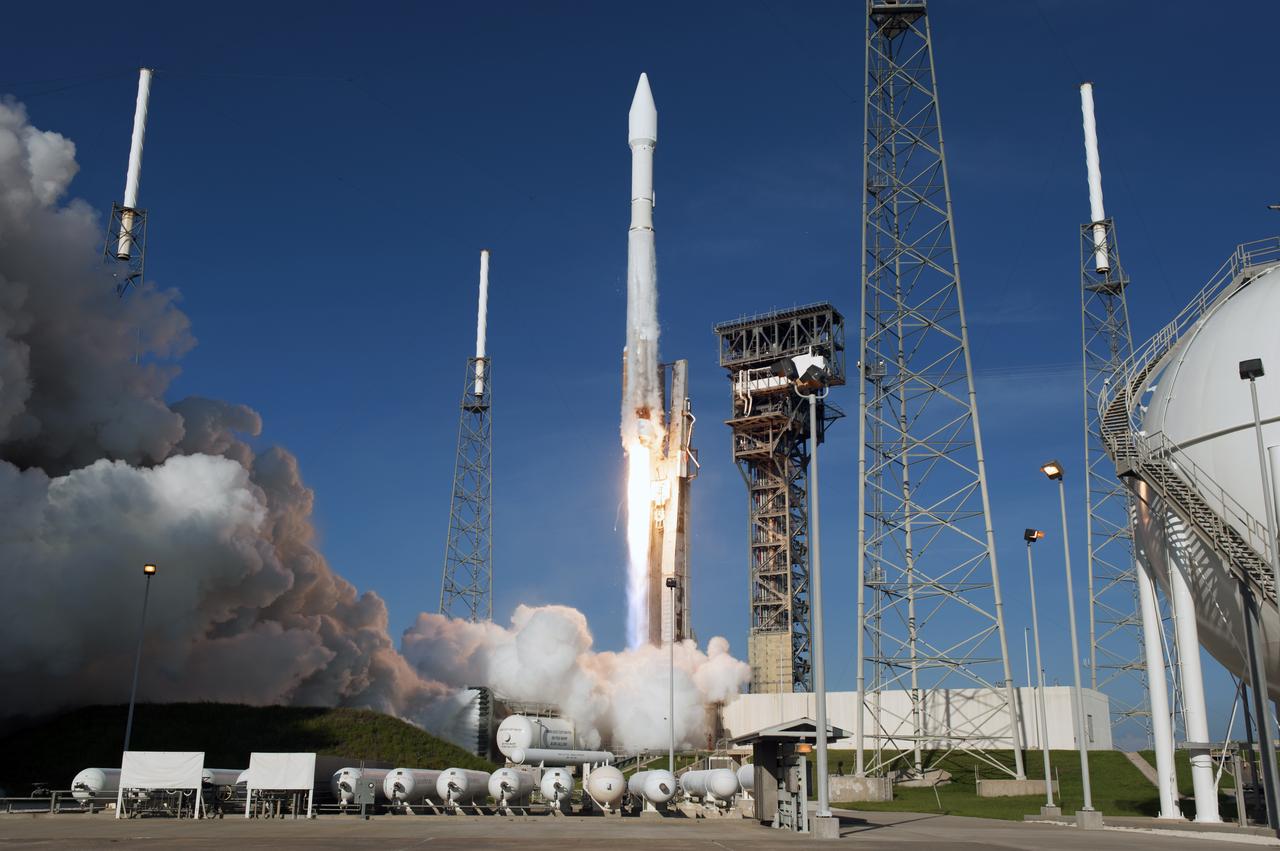 A United Launch Alliance Atlas V rocket lifts off from Space Launch Complex 41 at Cape Canaveral Air Force Station in Florida, with NASA's Tracking and Data Relay Satellite, TDRS-M. TDRS-M. Liftoff was at 8:29 a.m. EDT. TDRS-M is the latest spacecraft destined for the agency's constellation of communications satellites that allows nearly continuous contact with orbiting spacecraft ranging from the International Space Station and Hubble Space Telescope to the array of scientific observatories.