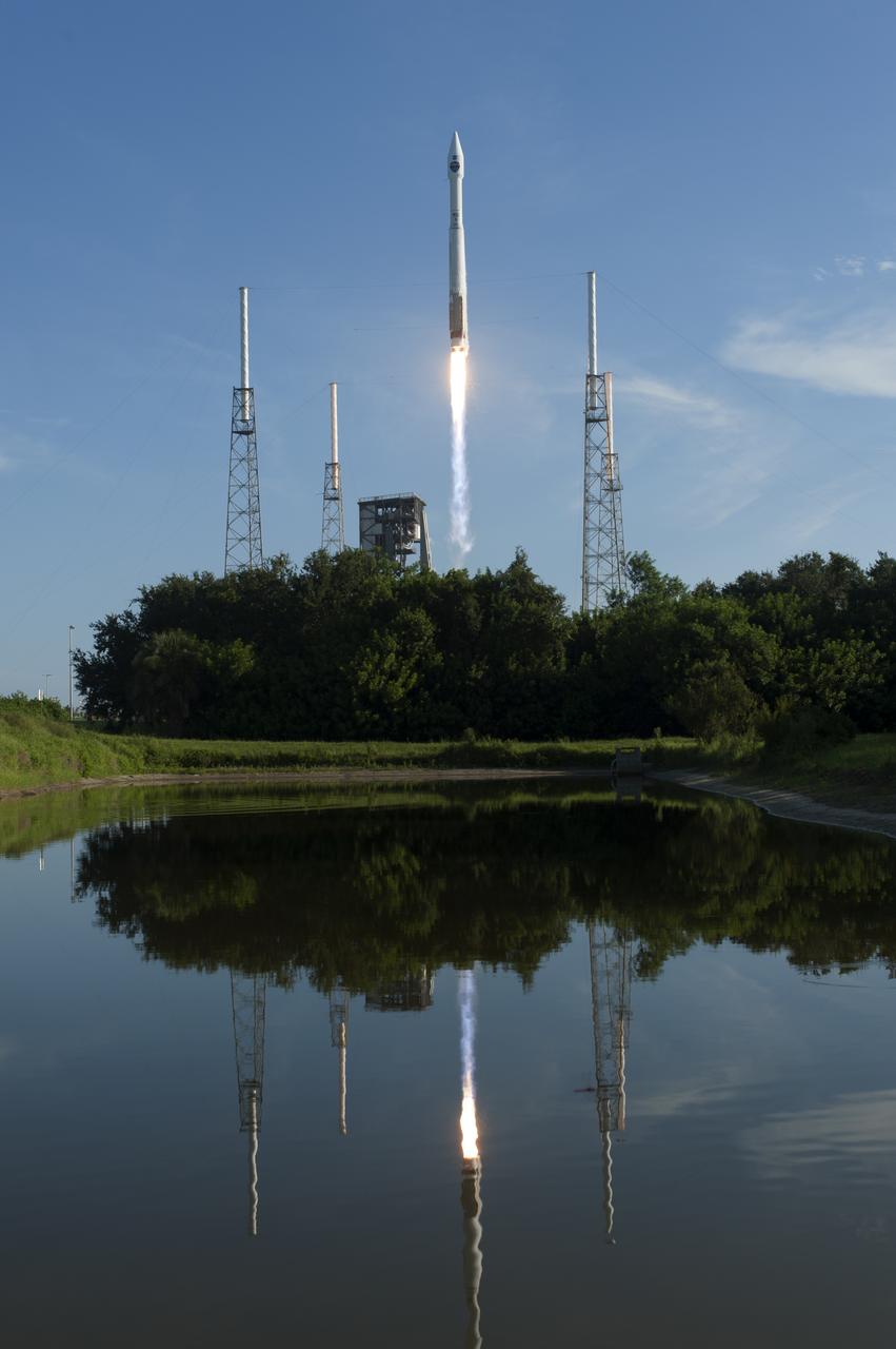 A United Launch Alliance Atlas V rocket lifts off from Space Launch Complex 41 at Cape Canaveral Air Force Station in Florida, with NASA's Tracking and Data Relay Satellite, TDRS-M. TDRS-M. Liftoff was at 8:29 a.m. EDT. TDRS-M is the latest spacecraft destined for the agency's constellation of communications satellites that allows nearly continuous contact with orbiting spacecraft ranging from the International Space Station and Hubble Space Telescope to the array of scientific observatories.