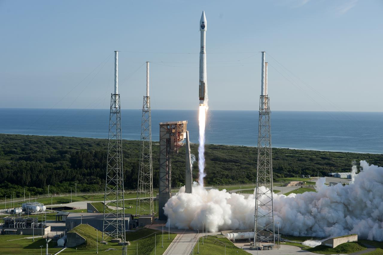 A United Launch Alliance Atlas V rocket lifts off from Space Launch Complex 41 at Cape Canaveral Air Force Station in Florida, with NASA's Tracking and Data Relay Satellite, TDRS-M. TDRS-M. Liftoff was at 8:29 a.m. EDT. TDRS-M is the latest spacecraft destined for the agency's constellation of communications satellites that allows nearly continuous contact with orbiting spacecraft ranging from the International Space Station and Hubble Space Telescope to the array of scientific observatories.