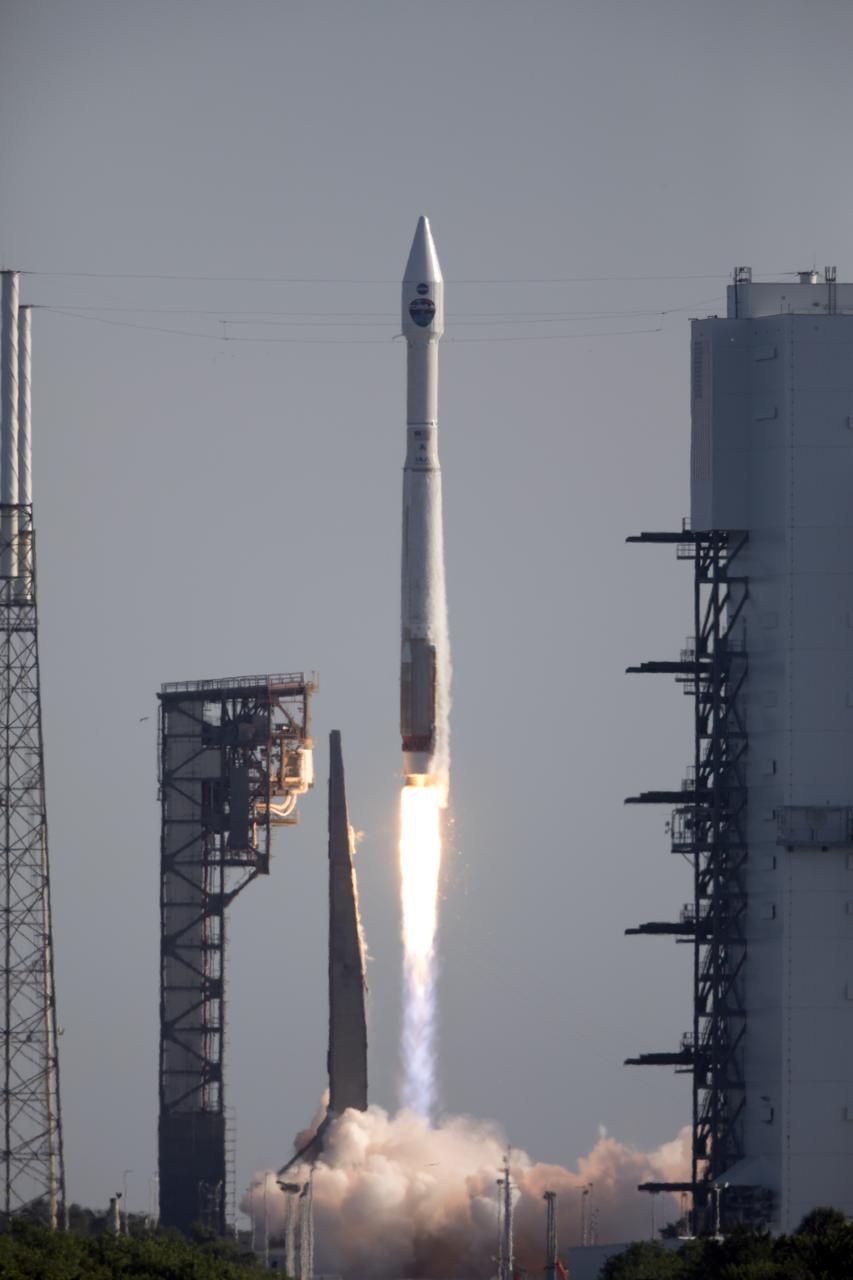 A United Launch Alliance Atlas V rocket lifts off from Space Launch Complex 41 at Cape Canaveral Air Force Station in Florida, with NASA's Tracking and Data Relay Satellite, TDRS-M. TDRS-M. Liftoff was at 8:29 a.m. EDT. TDRS-M is the latest spacecraft destined for the agency's constellation of communications satellites that allows nearly continuous contact with orbiting spacecraft ranging from the International Space Station and Hubble Space Telescope to the array of scientific observatories.