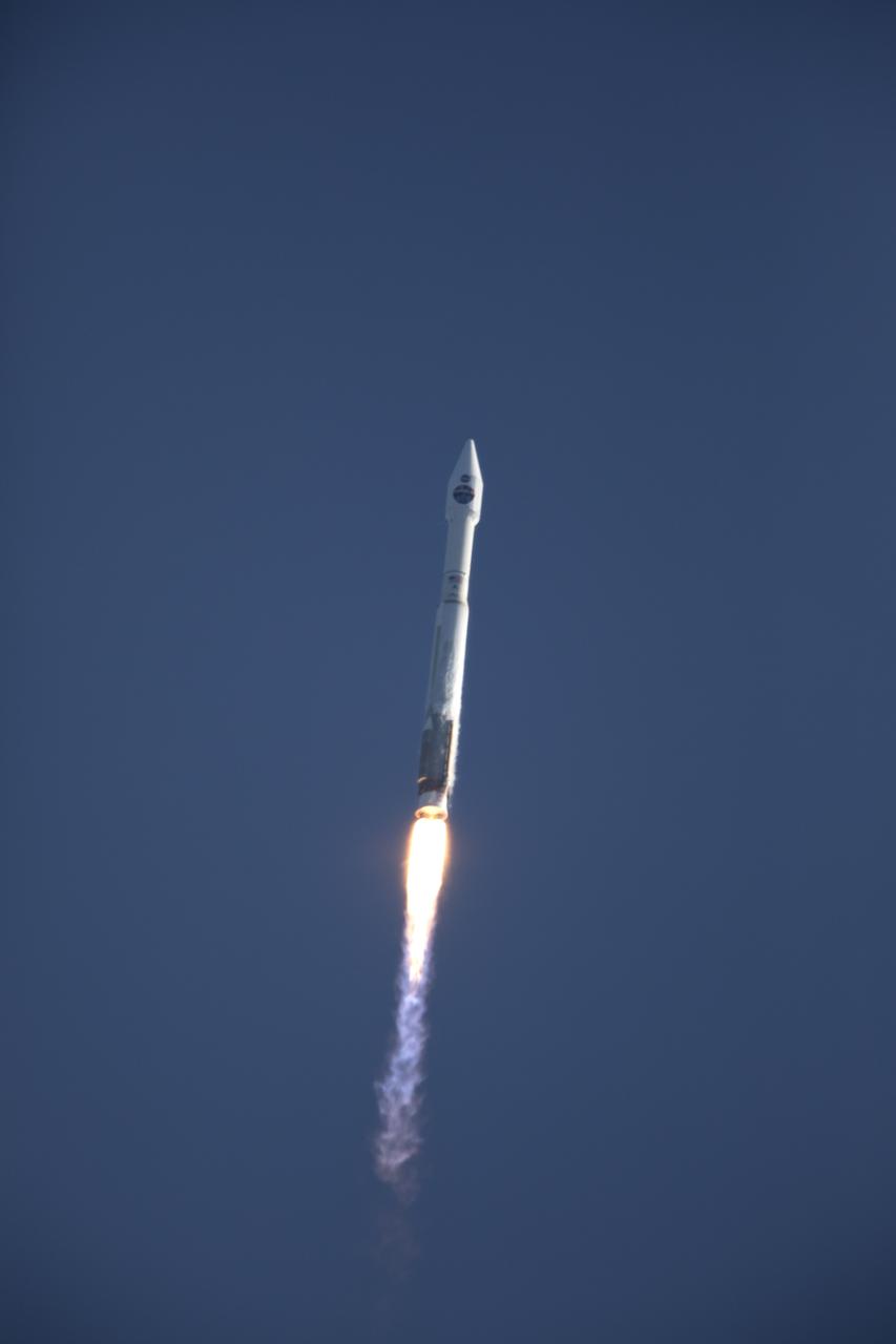 A United Launch Alliance Atlas V rocket lifts off from Space Launch Complex 41 at Cape Canaveral Air Force Station in Florida, with NASA's Tracking and Data Relay Satellite, TDRS-M. TDRS-M. Liftoff was at 8:29 a.m. EDT. TDRS-M is the latest spacecraft destined for the agency's constellation of communications satellites that allows nearly continuous contact with orbiting spacecraft ranging from the International Space Station and Hubble Space Telescope to the array of scientific observatories.