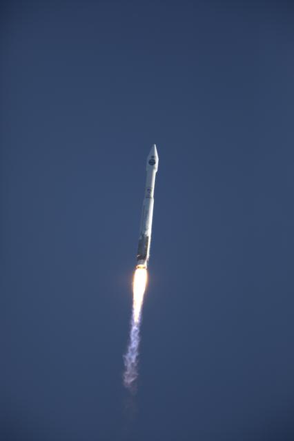 NASA image: TDRS-M Liftoff