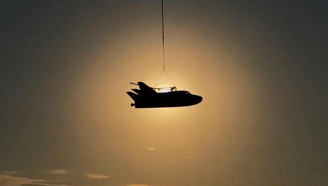 NASA image: Sierra Nevada Corporation's Dream Chaser Test Article Altitude T