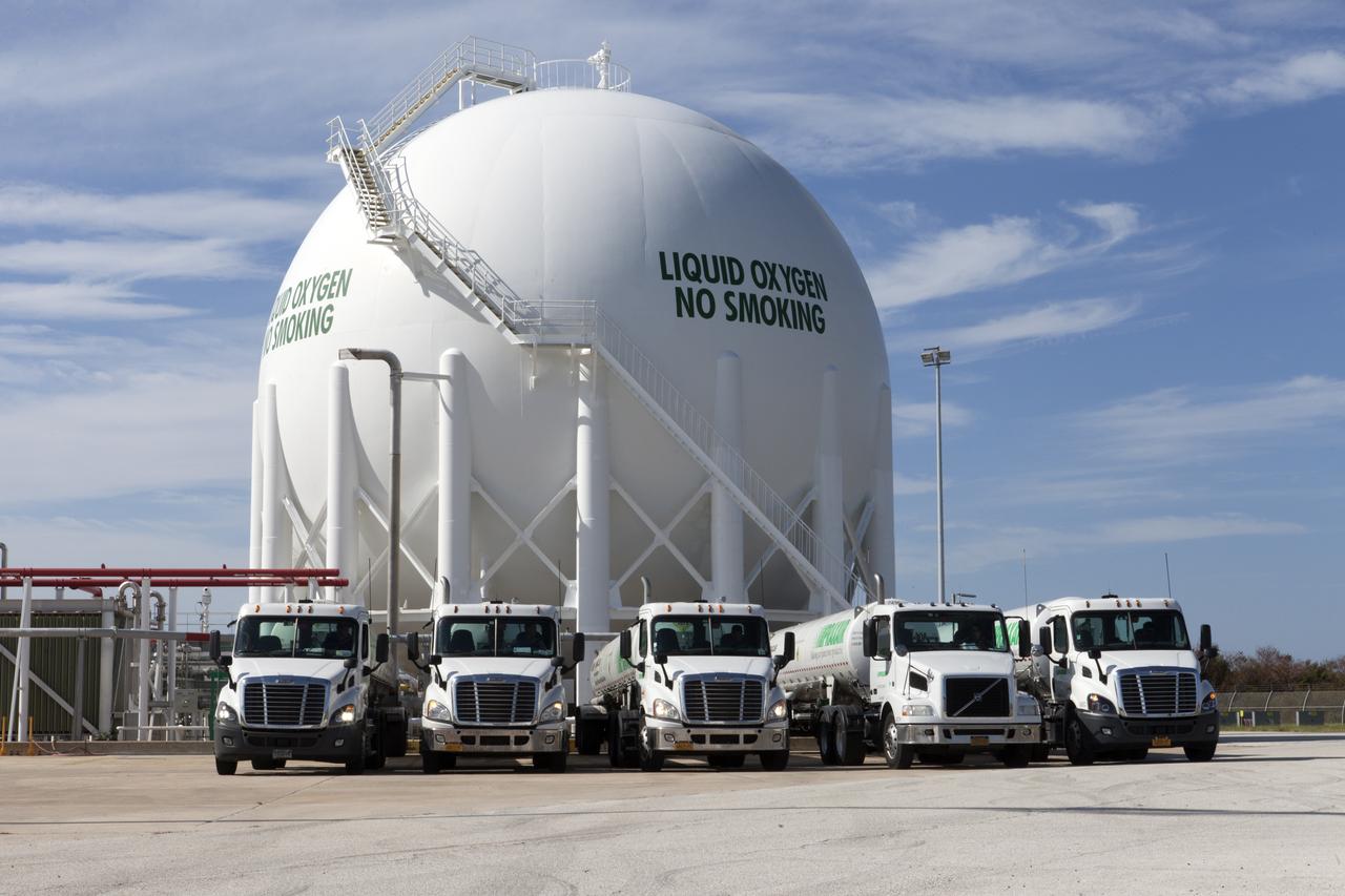 Several Praxair trucks carrying their loads of liquid oxygen, or LO2, have arrived at Launch Pad 39B at NASA's Kennedy Space Center in Florida. The trucks will begin to offload the LO2 one at a time into the giant storage sphere located at the northwest corner of the pad. The sphere will gradually be chilled down from normal temperature to about negative 298 degrees Fahrenheit, during the first major integrated operation to prepare for the launch of the agency's Orion spacecraft atop the Space Launch System (SLS) rocket. The Ground Systems Development and Operations Program is overseeing upgrades and modifications to pad B to support the launch of the SLS and Orion spacecraft for Exploration Mission-1, deep space missions and NASA’s journey to Mars.