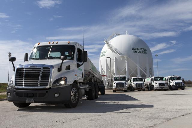 NASA image: Cryo Tank Fill at Pad 39B