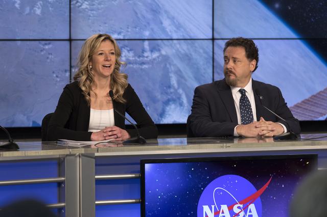 NASA image: SpaceX CRS-13 Prelaunch News Conference