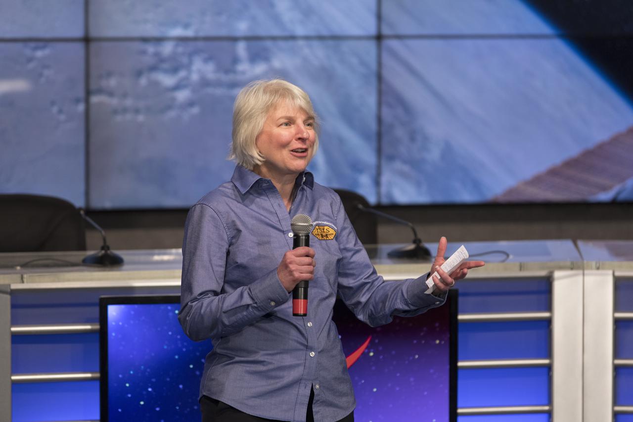 Candace Carlisle, project manager for the Total and Spectral solar Irradiance Sensor (TSIS-1), speaks to members of social media in the Kennedy Space Center’s Press Site auditorium. The briefing focused on research planned for launch to the International Space Station. The scientific materials and supplies will be aboard a Dragon spacecraft scheduled for liftoff from Cape Canaveral Air Force Station's Space Launch Complex 40 at 11:46 a.m. EST, on Dec. 12, 2017. The SpaceX Falcon 9 rocket will launch the company's 13th Commercial Resupply Services mission to the space station.