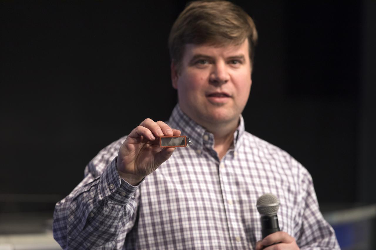 Chris Wolverton, Ph.D., professor of botany/microbiology at Ohio Wesleyan University, speaks on the Plant Gravity Perception experiment with members of social media in the Kennedy Space Center’s Press Site auditorium. The briefing focused on research planned for launch to the International Space Station. The scientific materials and supplies will be aboard a Dragon spacecraft scheduled for liftoff from Cape Canaveral Air Force Station's Space Launch Complex 40 at 11:46 a.m. EST, on Dec. 12, 2017. The SpaceX Falcon 9 rocket will launch the company's 13th Commercial Resupply Services mission to the space station.