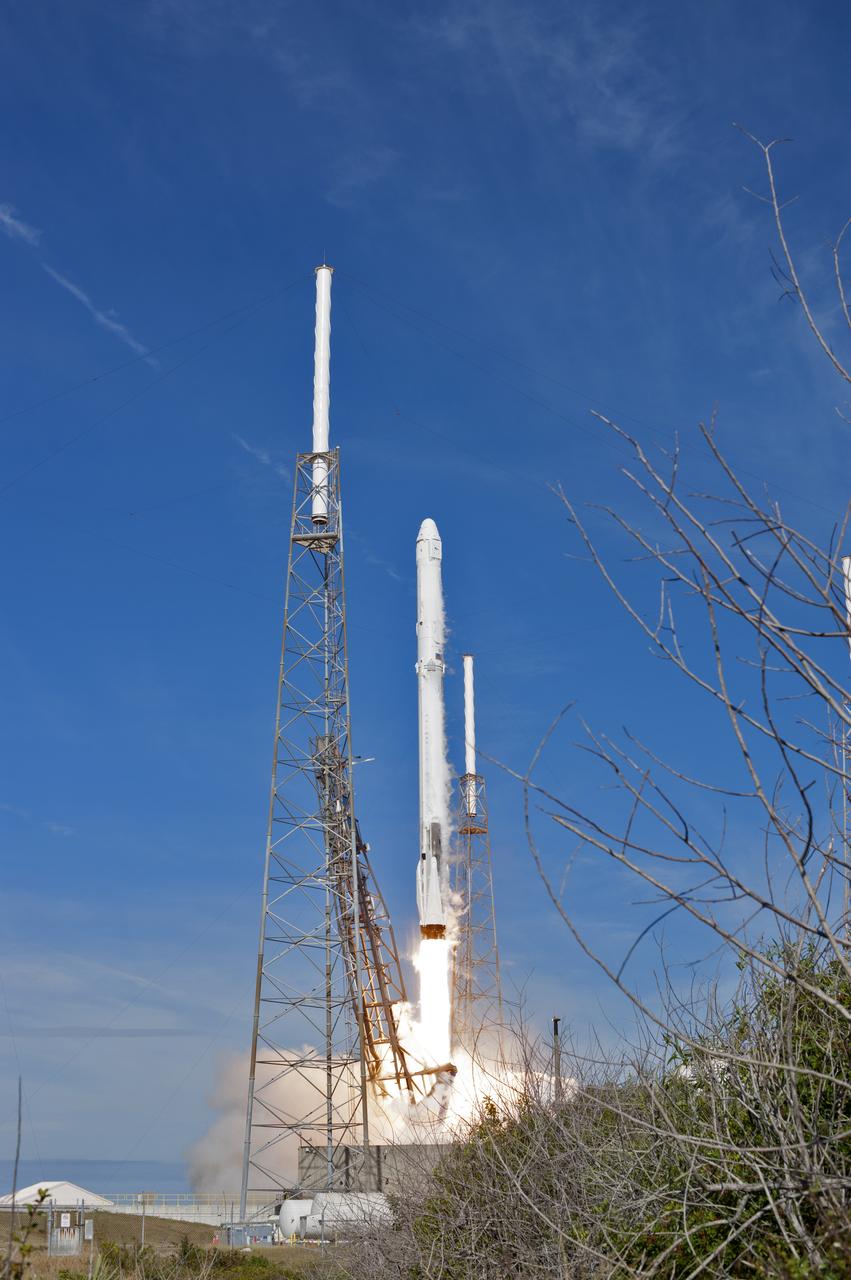 The two-stage Falcon 9 launch vehicle lifts off Space Launch Complex 40 at Cape Canaveral Air Force Station carrying the Dragon resupply spacecraft to the International Space Station. Liftoff was at 10:36 a.m. EST. On its 13th commercial resupply services mission to the International Space Station, Dragon will bring up supplies, equipment and new science experiments for technology research. The SpaceX Dragon spacecraft will deliver about 4,800 pounds of cargo and material to support science investigations aboard the space station.