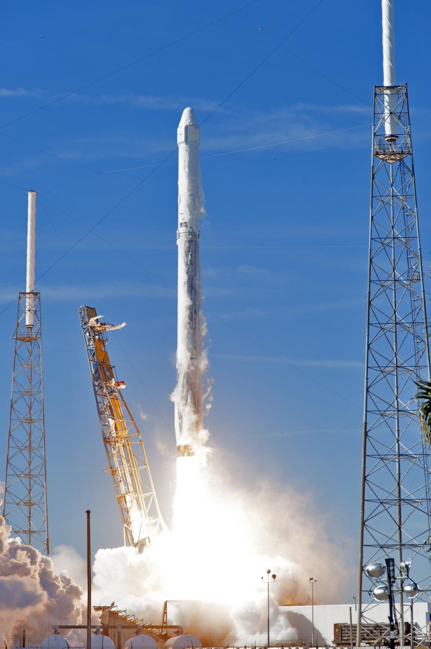 The two-stage Falcon 9 launch vehicle lifts off Space Launch Complex 40 at Cape Canaveral Air Force Station carrying the Dragon resupply spacecraft to the International Space Station. Liftoff was at 10:36 a.m. EST. On its 13th commercial resupply services mission to the International Space Station, Dragon will bring up supplies, equipment and new science experiments for technology research. The SpaceX Dragon spacecraft will deliver about 4,800 pounds of cargo and material to support science investigations aboard the space station.