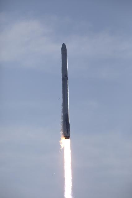 NASA image: SpaceX CRS-13 Liftoff