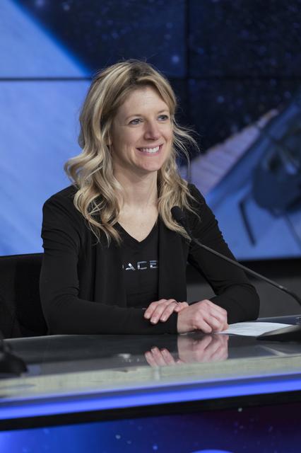 NASA image: SpaceX CRS-13 Post Launch News Conference