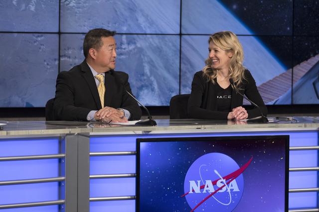 NASA image: SpaceX CRS-13 Post Launch News Conference