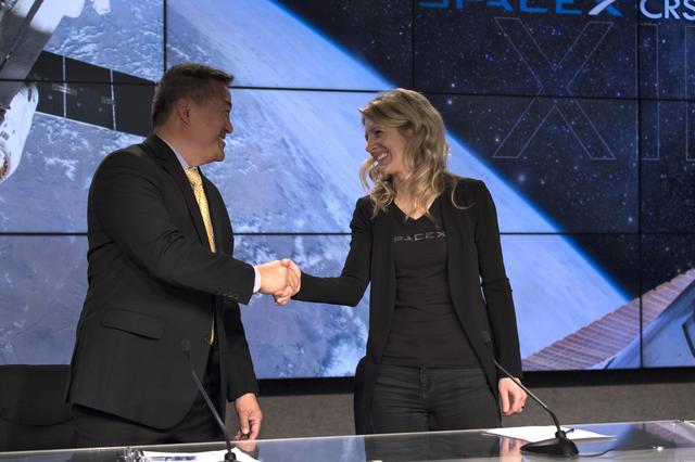 NASA image: SpaceX CRS-13 Post Launch News Conference