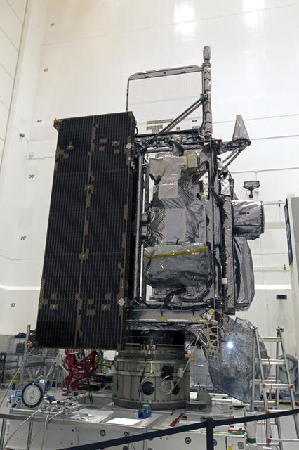 NASA image: GOES-S Pre-Encapsulation
