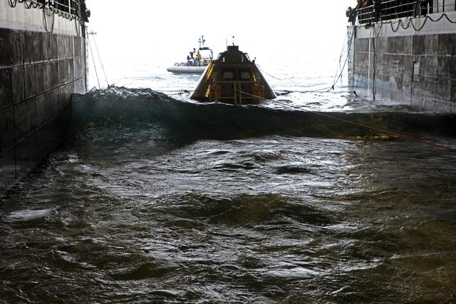 NASA image: Underway Recovery Test 6 (URT-6) - Day 3 Activities 