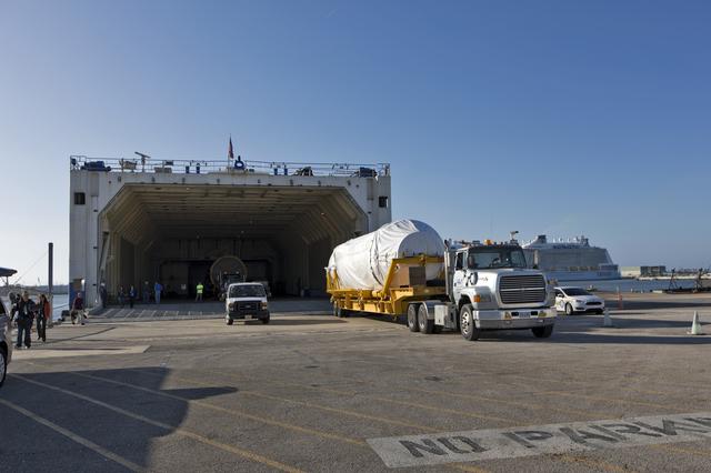 NASA image: GOES-S Atlas V Booster and Centaur Stages Arrival, Offload, and 