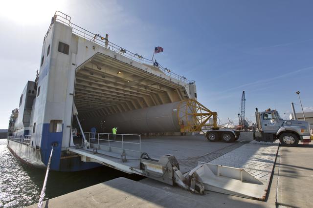 NASA image: GOES-S Atlas V Booster and Centaur Stages Arrival, Offload, and 