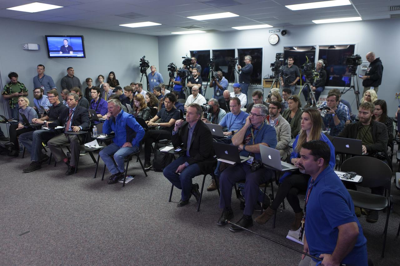 Media gather for a news conference at NASA's Kennedy Space Center in Florida after the successful liftoff of the company’s Falcon Heavy rocket from Launch Complex 39A. The demonstration flight is a significant milestone for the world's premier multi-user spaceport. In 2014, NASA signed a property agreement with SpaceX for the use and operation of the center's pad 39A, where the company has launched Falcon 9 rockets and is preparing for the first Falcon Heavy. NASA also has Space Act Agreements in place with partners, such as SpaceX, to provide services needed to process and launch rockets and spacecraft.