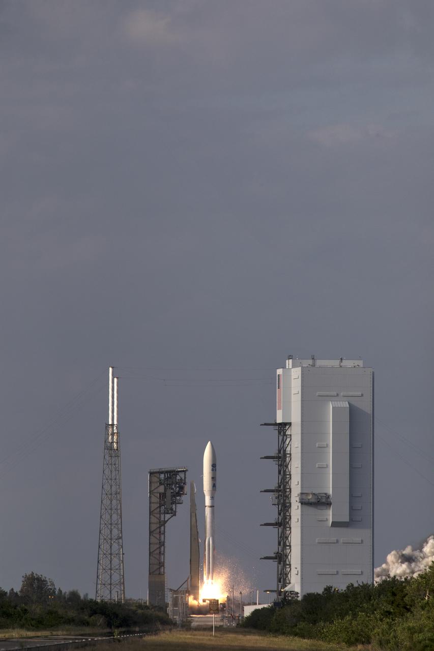 A United Launch Alliance Atlas V rocket lifts off from Space Launch Complex 41 at Cape Canaveral Air Force Station carrying the NOAA Geostationary Operational Environmental Satellite, or GOES-S. Liftoff was at 5:02 p.m. EST. GOES-S is the second satellite in a series of next-generation weather satellites. It will launch to a geostationary position over the U.S. to provide images of storms and help predict weather forecasts, severe weather outlooks, watches, warnings, lightning conditions and longer-term forecasting.