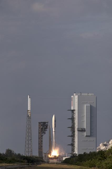 NASA image: GOES-S Liftoff