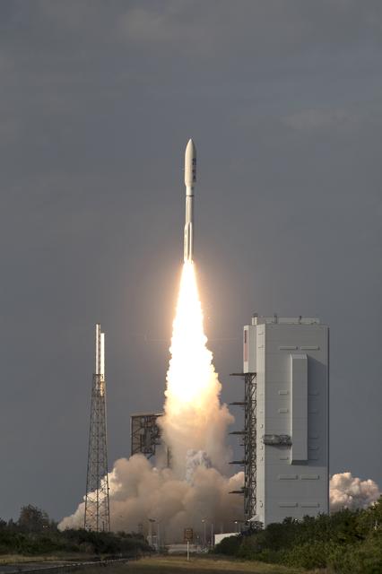 NASA image: GOES-S Liftoff