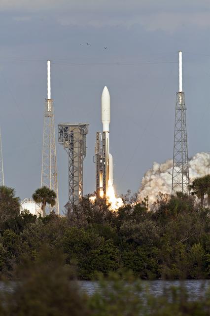 NASA image: GOES-S Liftoff