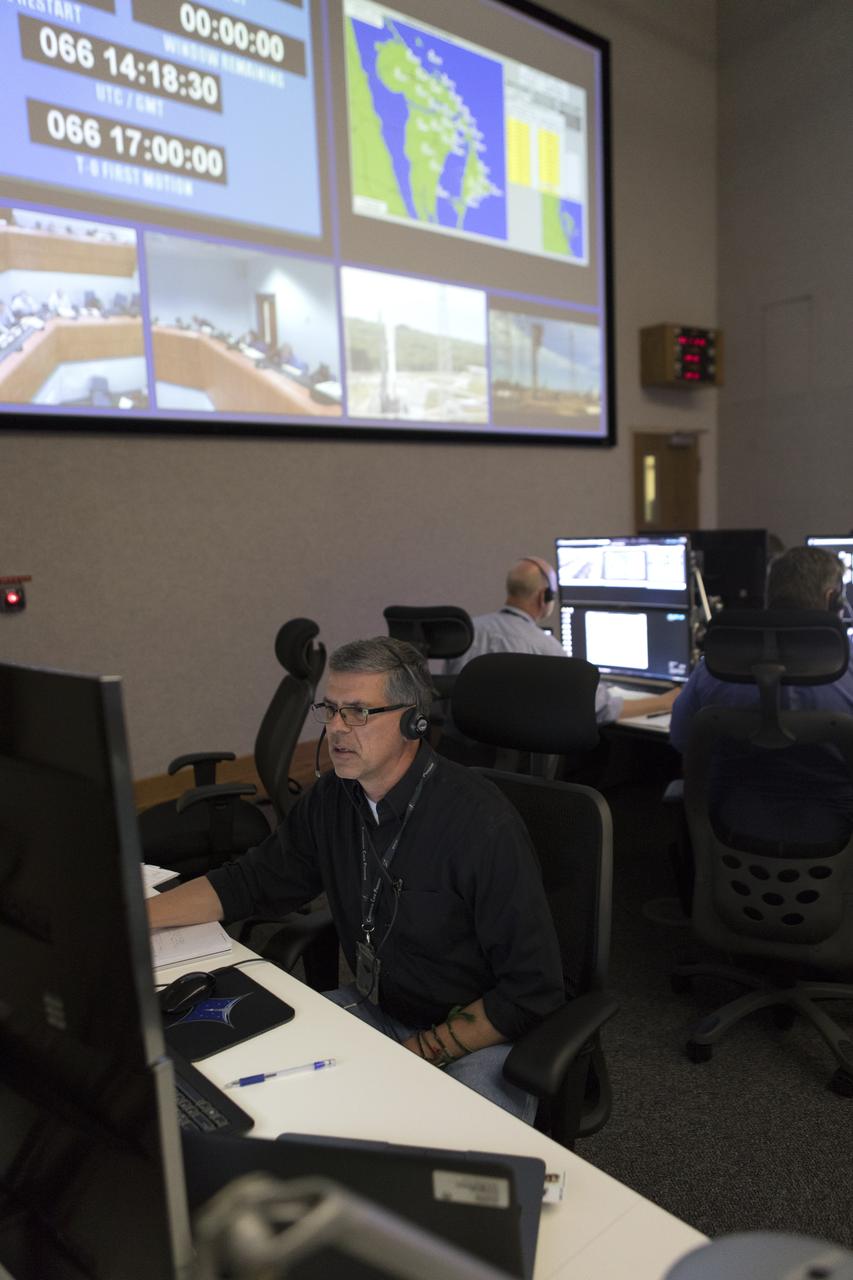 NASA, Boeing and United Launch Alliance (ULA) conduct a simulation of launch procedures for Boeing’s Orbital Test Flight, the first uncrewed test of the company’s CST-100 Starliner and a ULA Atlas V rocket. Launch teams participated in the simulation across the country, including inside the Launch Vehicle Data Center at Hangar AE at Cape Canaveral Air Force Station in Florida. The Starliner will launch on an Atlas V rocket to the International Space Station as part of NASA’s Commercial Crew Program. 
