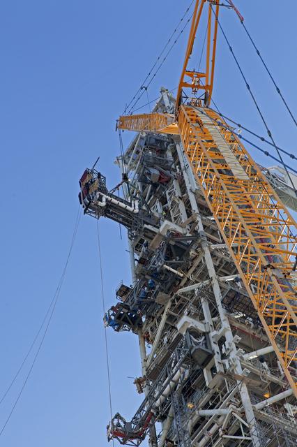 NASA image: ICPSU Install onto Mobile Launcher