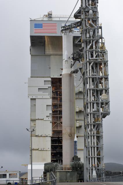 NASA image: InSight Atlas V Tower Roll