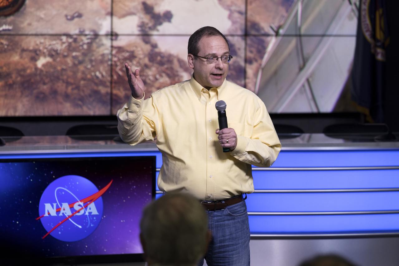 Craig Kundrot, director, NASA's Space Life and Physical Science Research and Applications, speaks to members of the media in the Kennedy Space Center Press Site auditorium. The briefing focused on research planned for launch to the International Space Station. The scientific materials and supplies will be aboard a Dragon spacecraft scheduled for liftoff from Cape Canaveral Air Force Station's Space Launch Complex 40 at 4:30 p.m. EST, on April 2, 2018. The SpaceX Falcon 9 rocket will launch the company's 14th Commercial Resupply Services mission to the space station.