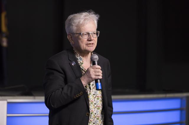 NASA image: SpaceX CRS-14 What's On Board Science Briefing 