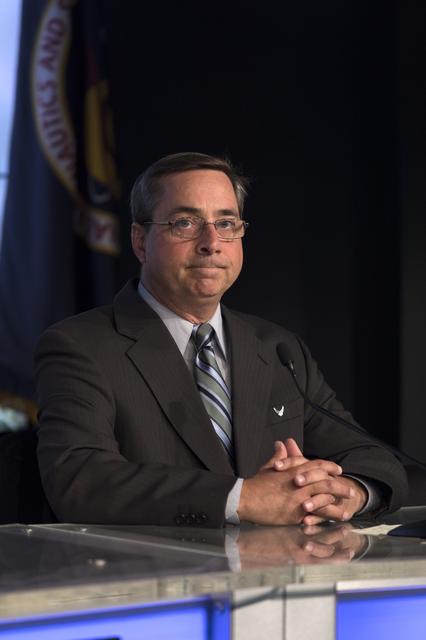 NASA image: SpaceX CRS-14 Prelaunch News Conference