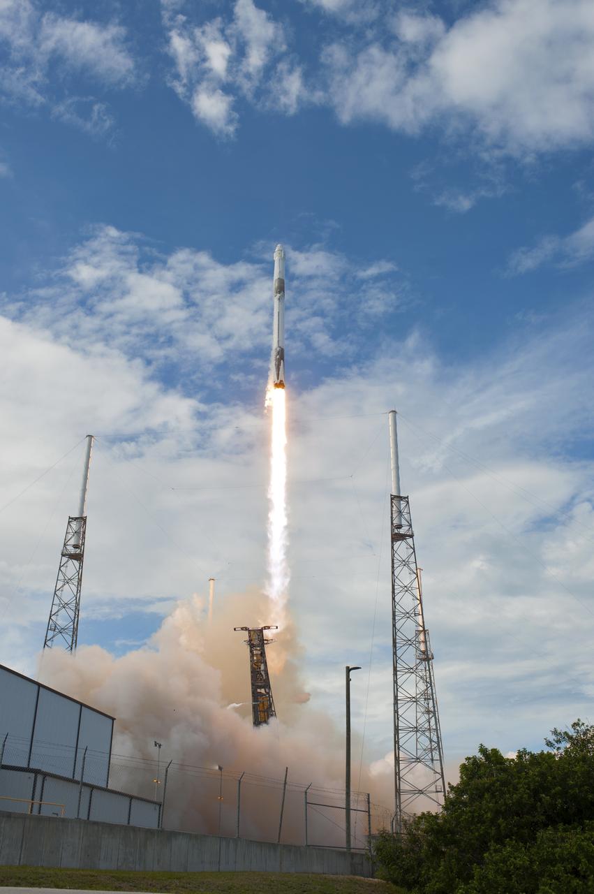 A SpaceX Falcon 9 rocket soars upward after lifting off from Space Launch Complex 40 at Cape Canaveral Air Force Station in Florida at 4:30 p.m. EDT, carrying the SpaceX Dragon resupply spacecraft. On its 14th commercial resupply services mission for NASA, Dragon will deliver supplies, equipment and new science experiments for technology research to the space station. 